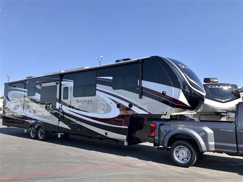Rv country - Keystone Montana High Country fifth wheel 335BH highlights: This Montana High Country fifth wheel will make your life insanely easy! There is a master suite up front with a king-size bed for your comfort. Your kids will also have their own sleeping space in the back with the bunkhouse suite. 